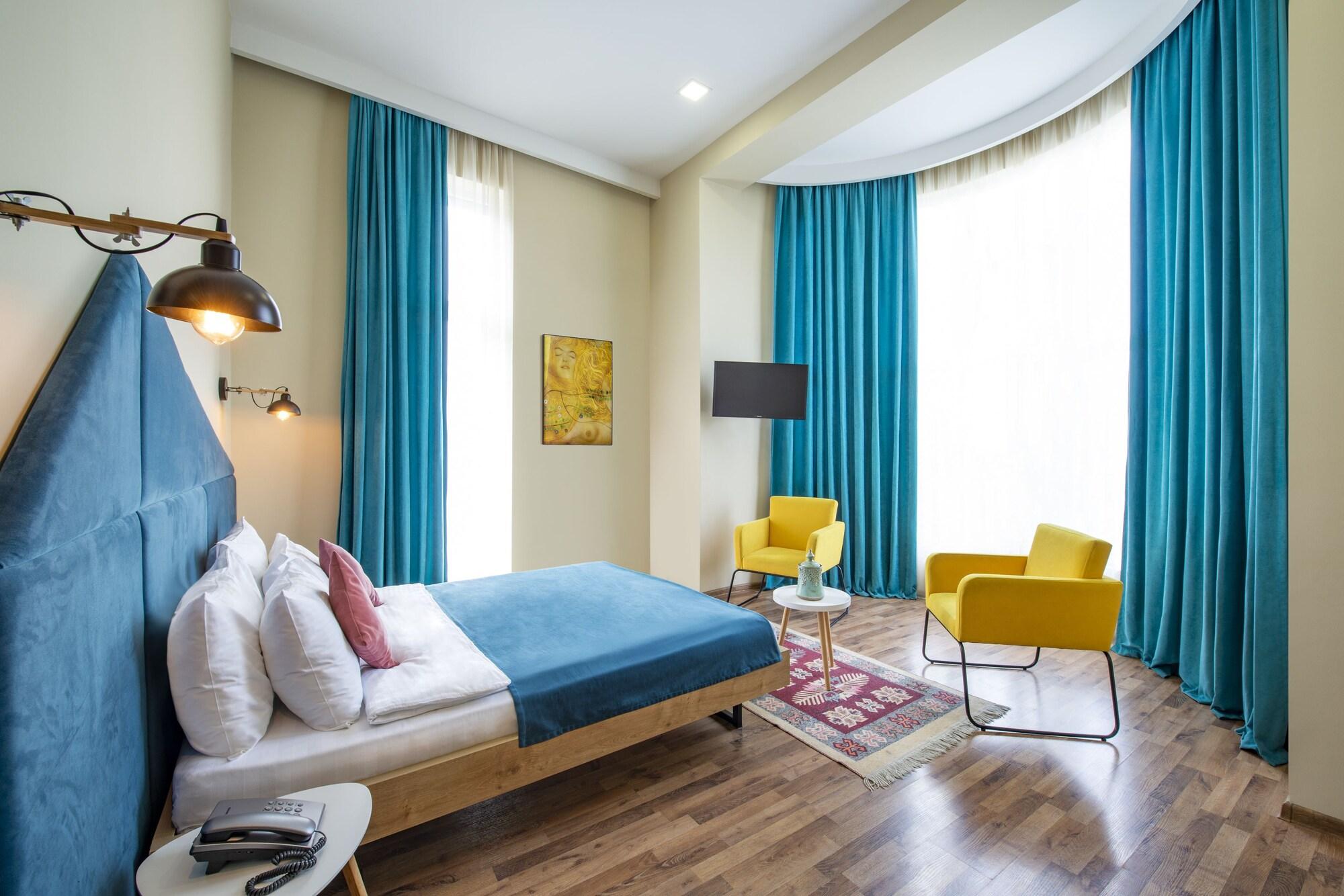 Alphabet Boutique Hotel Tbilisi Exteriör bild