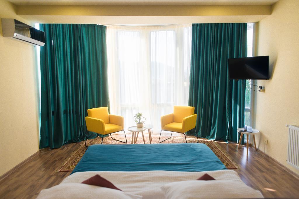 Alphabet Boutique Hotel Tbilisi Exteriör bild