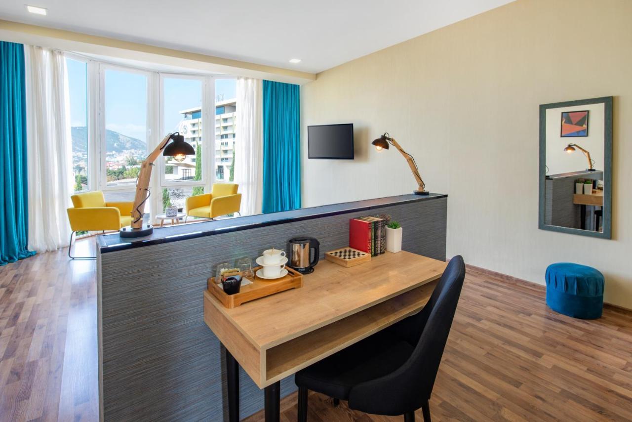 Alphabet Boutique Hotel Tbilisi Exteriör bild